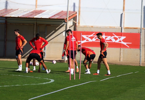 El equipo ya está centrado en el duelo ante el Eldense (J. AZCOYTIA)