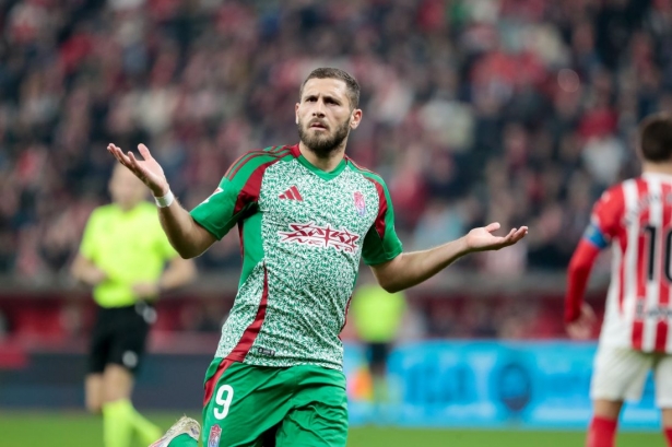 Weissman celebró su segundo tanto de la temporada (LOF)