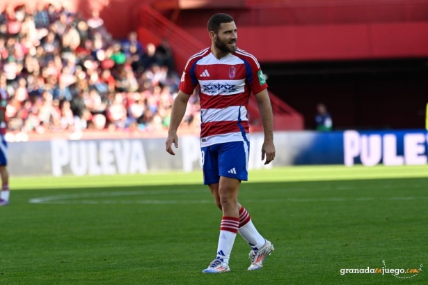 El Granada fue incapaz de perforar la portería rival (JOSÉ M. BALDOMERO)