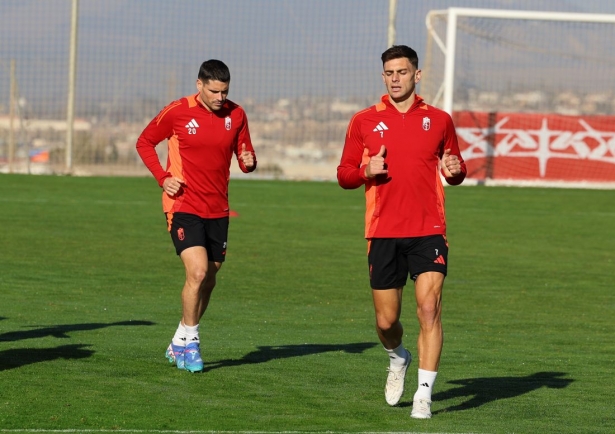 Sergio Ruiz y Boyé se han vuelto a ejerctiar con normalidad (J. AZCOYTIA)