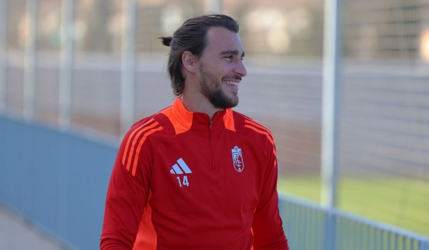 Ignasi Miquel ha vuelto a ejercitarse con el grupo (J. AZCOYTIA)