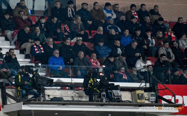 Los derechos televisivos son una importante fuente de ingresos para los clubes (JOSÉ M. BALDOMERO)