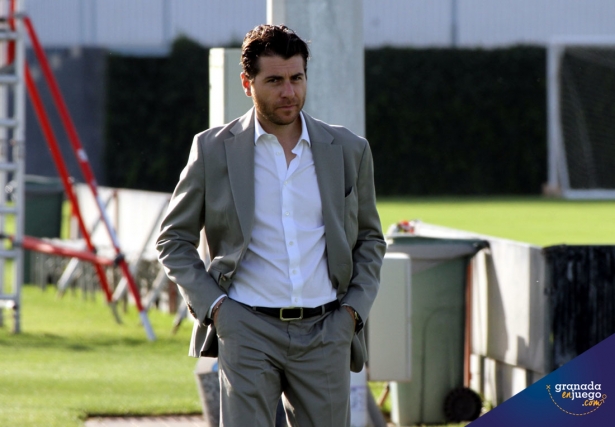 Matteo Tognozzi en la Ciudad Deportiva del Granada CF durante un entrenamiento (J. PALMA)