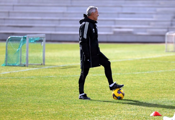 Escribá espera lograr la tercera victoria (J. AZCOYTIA)
