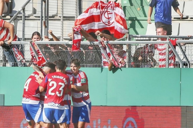 Ricard le dio la victoria al Granada en A Malata (LALIGA)