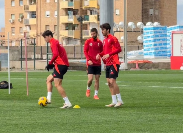 Lama y Rubio ya están con el grupo (J AZCOYTIA)