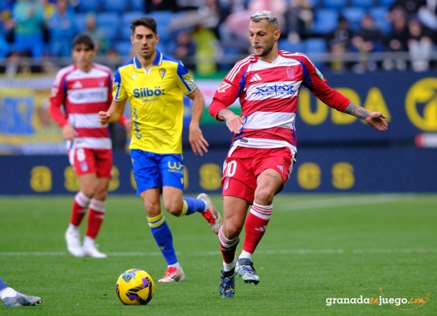El Granada necesita la mejor versión de Stoichkov (LOF)