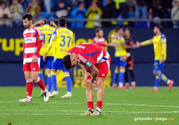 El Granada encajó una nueva derrota ante el Cádiz (LOF)