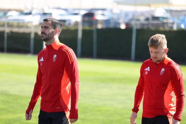 Insua y Jozwiak se pierden una jornada más (J. AZCOYTIA)