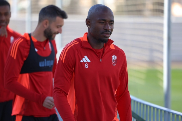 Hongla no estará con el equipo en Tenerife (J. AZCOYTIA)