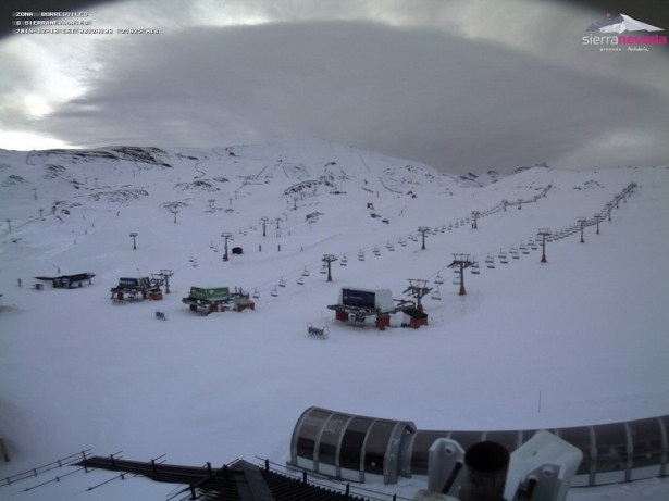 Imagen de archivo de la zona de Borreguiles, en Sierra Nevada, afectada por vientos (CETURSA)