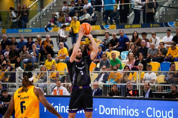 Benzhanishvili lanza a canasta (GRAN CANARIA)