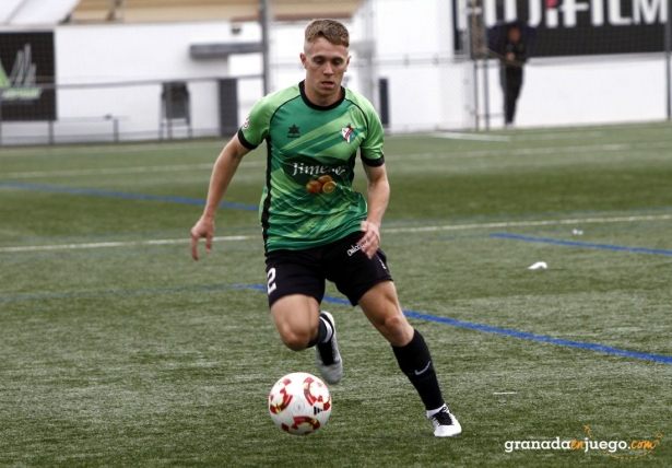 El Huétor Vega no renuncia a los playoff (J. PALMA)