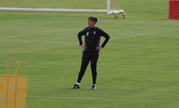 Pacheta quiere su tercer ascenso con el Granada (J. AZCOYTIA)