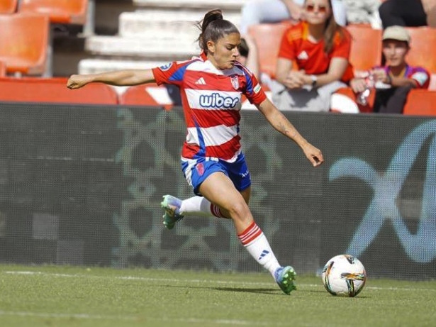 Lucía Ramos tiene una larga recuperación por delante (GRANADA CF)
