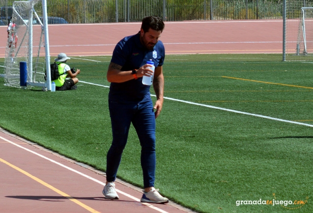 Luis Torres durante el partido (D. CONTRERAS)