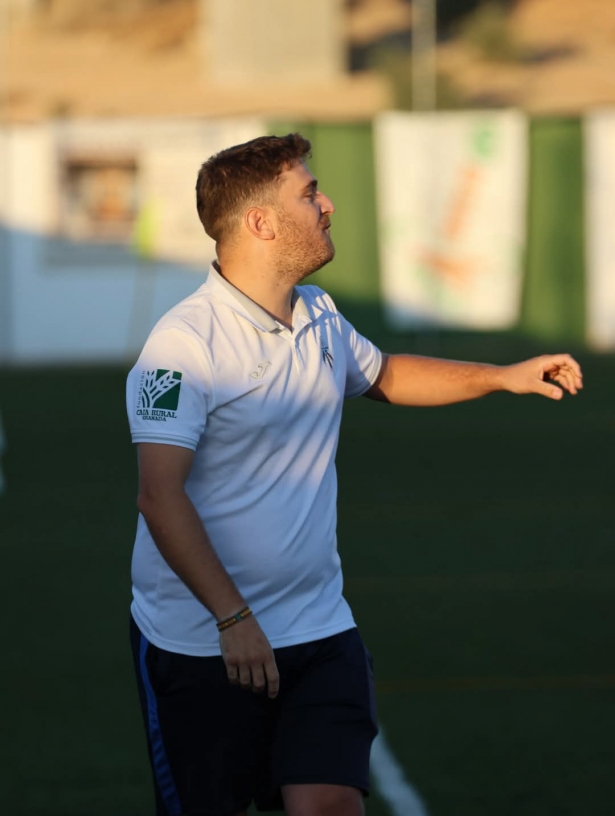 Melchor González durante un partido con el CF Villanueva Mesía (JOSÉ ANDRÉS FERNÁNDEZ)