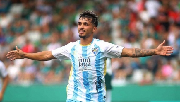 Kevin Medina podría vestir de rojiblanco (ESTADIO DEPORTIVO)