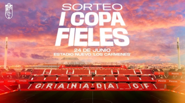 Los aficionados más fieles podrán pisar el césped de `Los Cármenes` 