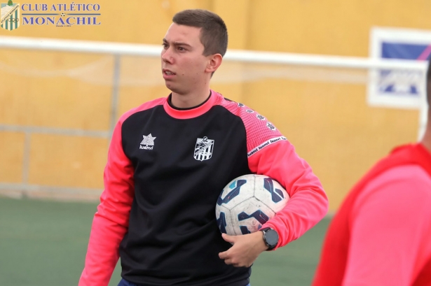 Emilio García no continuará en el Atlético Monachil (MANU LÓPEZ/ATLÉTICO MONACHIL)