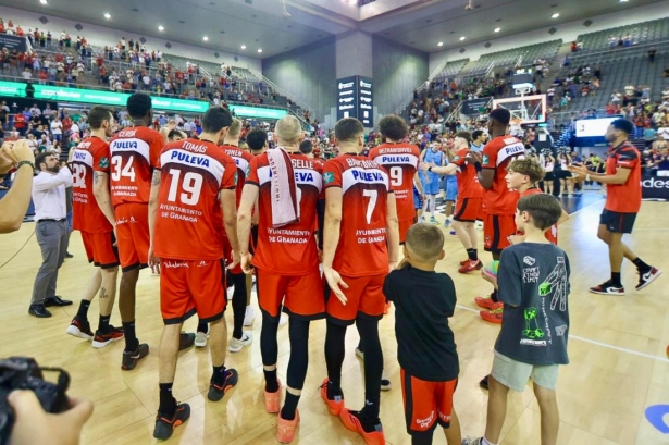 Las opciones de seguir en ACB siguen vivas para el Coviran (JOSÉ VELASCO)
