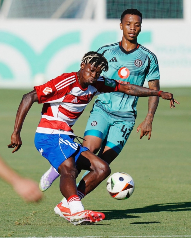Primera derrota veraniega del Granada (GRANADA CF)