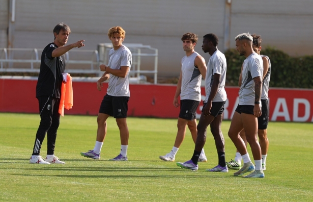 El equipo sigue trabajando a pleno rendimiento (J. AZCOYTIA)