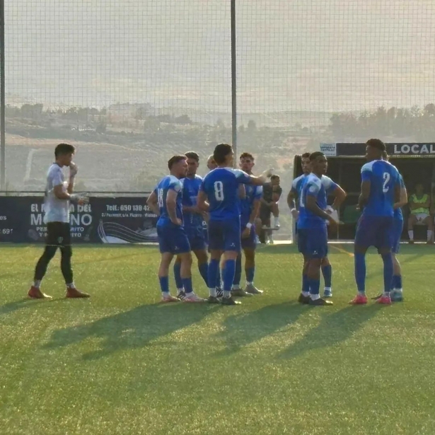 La UD Maracena celebra uno de los goles (ID MARACENA)