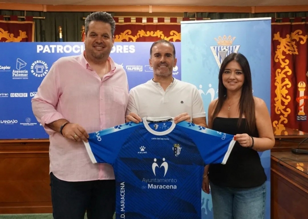 La UD Maracena estrenará su nueva camiseta en la Copa Andalucía (UD MARACENA)