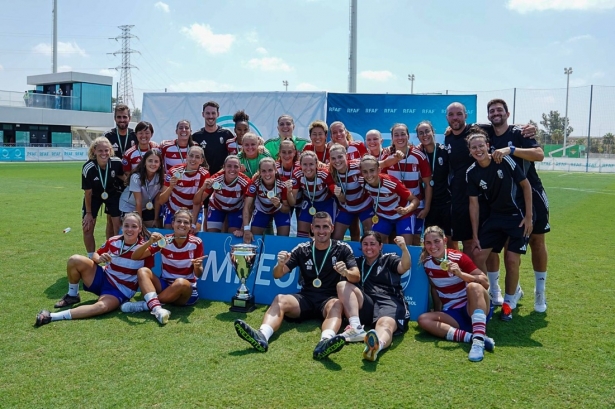 El Granada femenino se alzó con el triunfo (GRANADA CF)