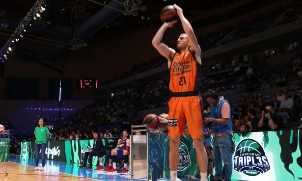Matt Thomas en el concurso de triples de 2018 (ACB PHOTO)