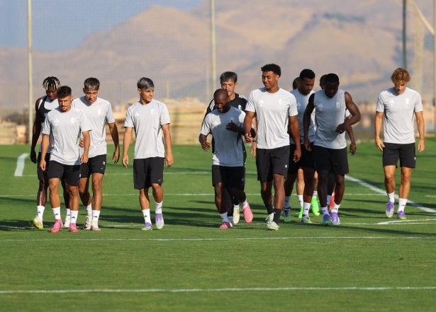 El equipo vuelve el martes a los entrenamientos (J. AZCOYTIA)