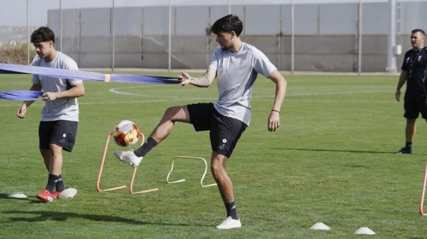 Nunes se marcha del Recreativo (GRANADA CF)