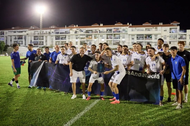 El Maracena tras lograr el pase a la final (ID MARACENA)