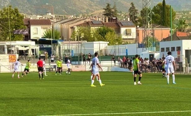 El.CD Huétor Vega ha iniciado la temporada con victoria (CD HUÉTOR VEGA)
