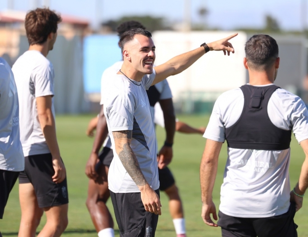 Sola debutó como titular ante el Málaga (J. AZCOYTIA)