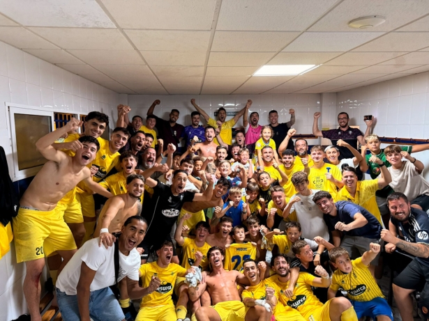 El CD Huétor Tájar celebra su pase a los octavos de final (CD HUÉTOR TÁJAR)