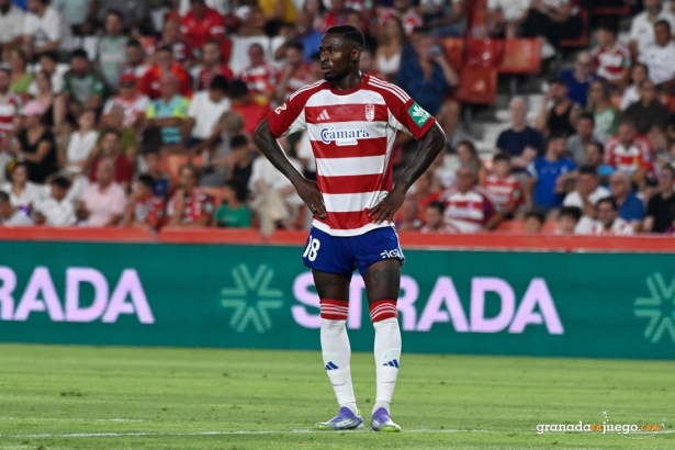 Hongla seguirá en el Granada (J.M. BALDOMERO)