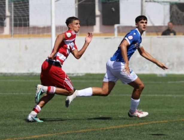 El Recre se tuvo que conformar con el empate (GRANADA CF)