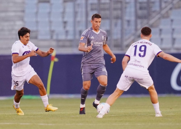 El Granada tampoco puede con el Jaén (GRANADA CF)