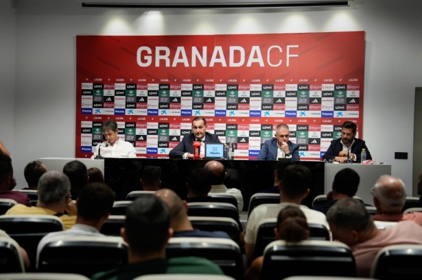 El club quiere mostrarse más accesible para sus aficionados (GRANADA CF)