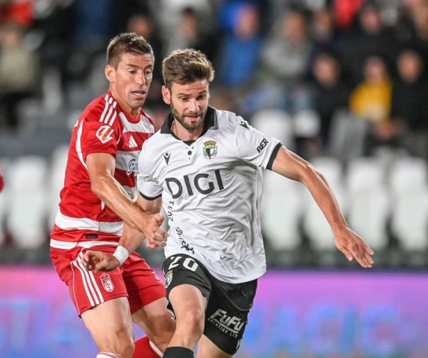 Alcaraz demostró sus virtudes ante el Burgos (LALIGA)