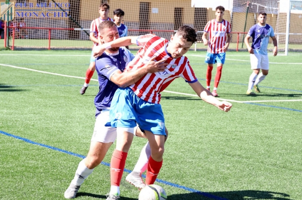 El Atlético La Zubia visitará al Villanueva Mesía (MANU LÓPEZ/ATLÉTICO MONACHIL)