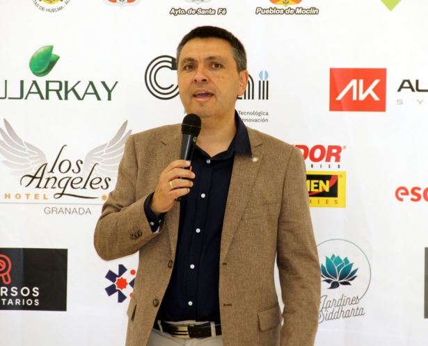 Jorge Iglesias, concejal de Deportes de Granada, en un momento de la presentación del Rallye de Granada (J. PALMA)