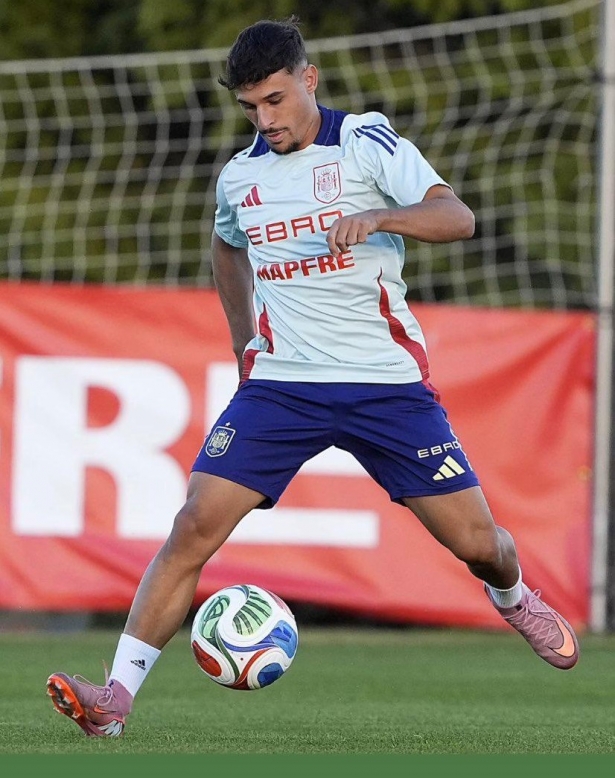 Rodelas cuajó un gran partido con la Sub21 