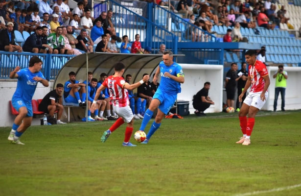 El CF Motril no pudo con el Torredonjimeno (SEMANARIO MUCHO DEPORTE)