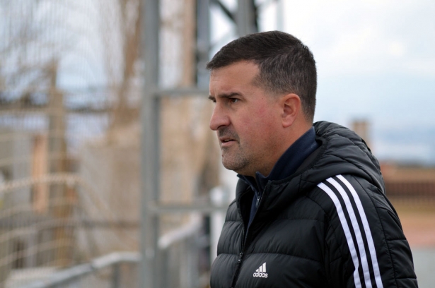 Luis Daza, presidente del CD Huétor Tájar, durante un partido (J. PALMA)