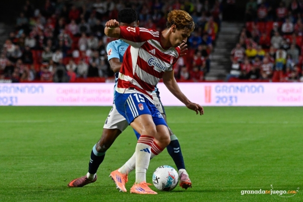 Pascual debe encontrar el camino hasta el gol (J.M. BALDOMERO) Pascual debe encontrar el camino hasta el gol (J.M. BALDOMERO)