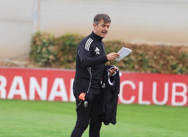 Pacheta espera que el equipo afine la puntería (J. AZCOYTIA)