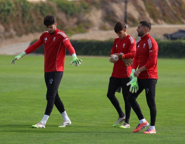 Iker García viaja con el equipo a Valladolid (J. AZCOYTIA)